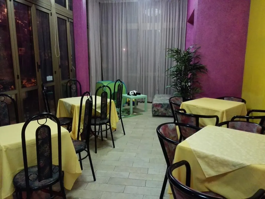 Hotel Taioli Meuble Cesenatico 2*,  Italy
