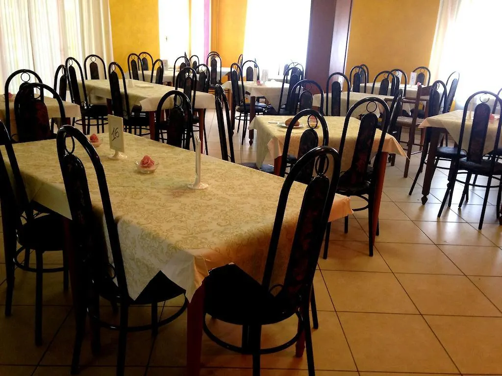 Hotel Taioli Meuble Cesenatico Italy