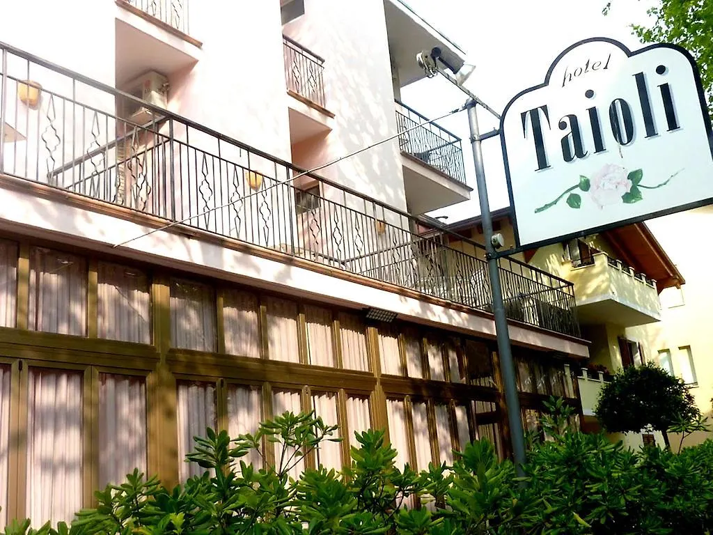 Hotel Taioli Meuble Cesenatico 2*,