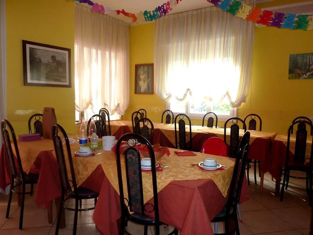Hotel Taioli Meuble Cesenatico Italy