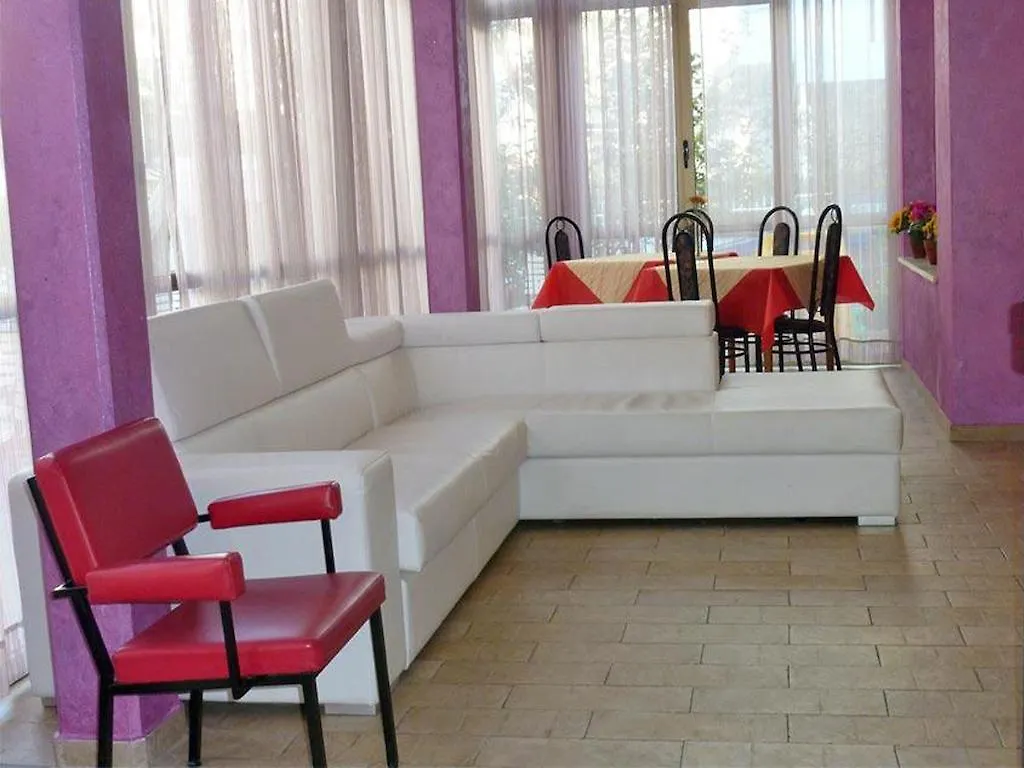 Hotel Taioli Meuble Cesenatico 2*,