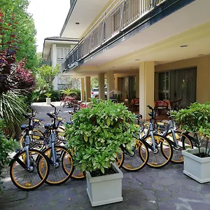 Hotel Devon & Breakfast, Cesenatico