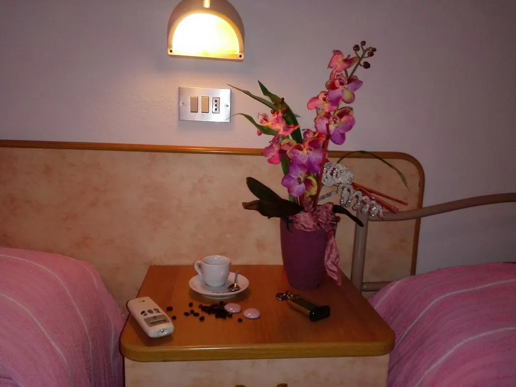 **  Hotel Taioli Meuble Cesenatico Italy